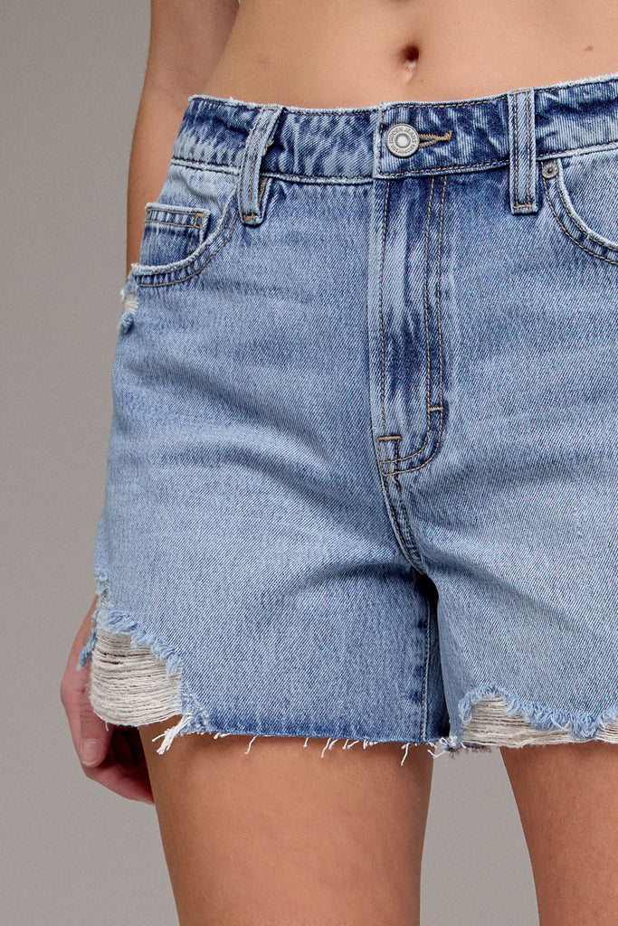 [FINN] Medium Light Distressed High Rise Short