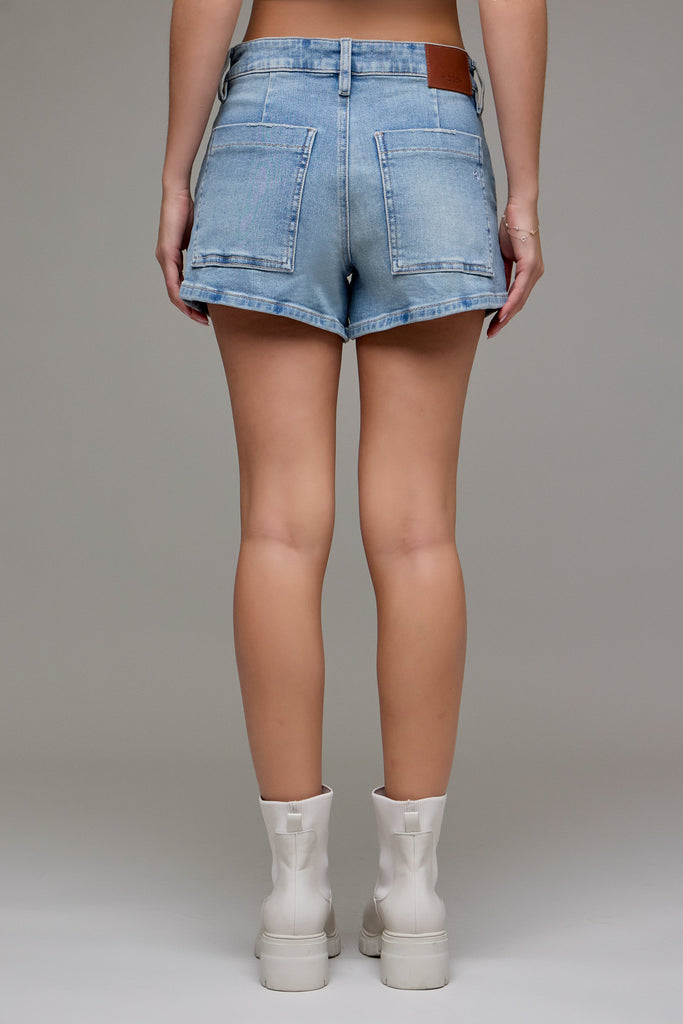 [FINN] Medium Light High Rise Stretch Shorts