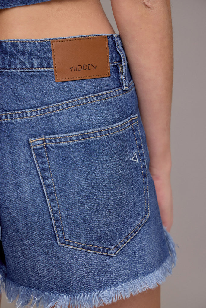 [SOFIE] Dark Wash Heavy Fray Hem Super Soft Mom Short