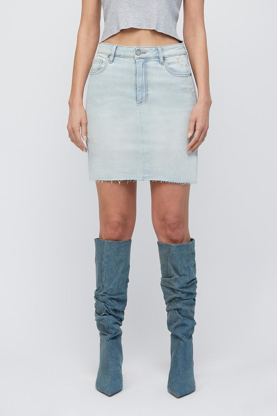 [PEYTON] LIGHT WASH 17" INSEAM STRETCH MINI SKIRT