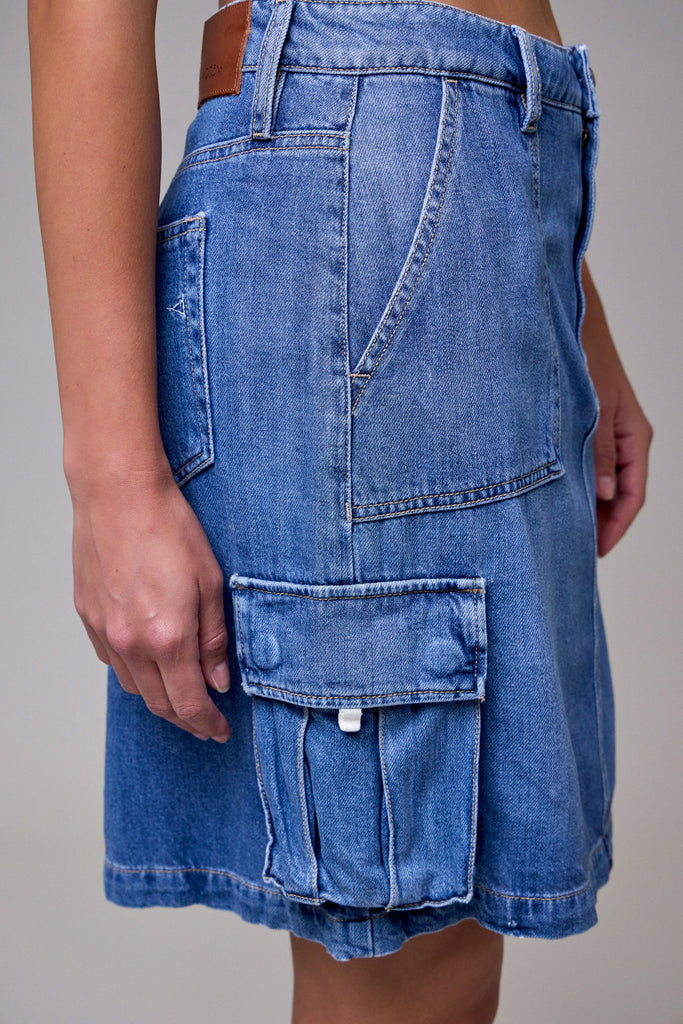 [PEYTON] Medium Dark Cargo Mini Denim Skirt