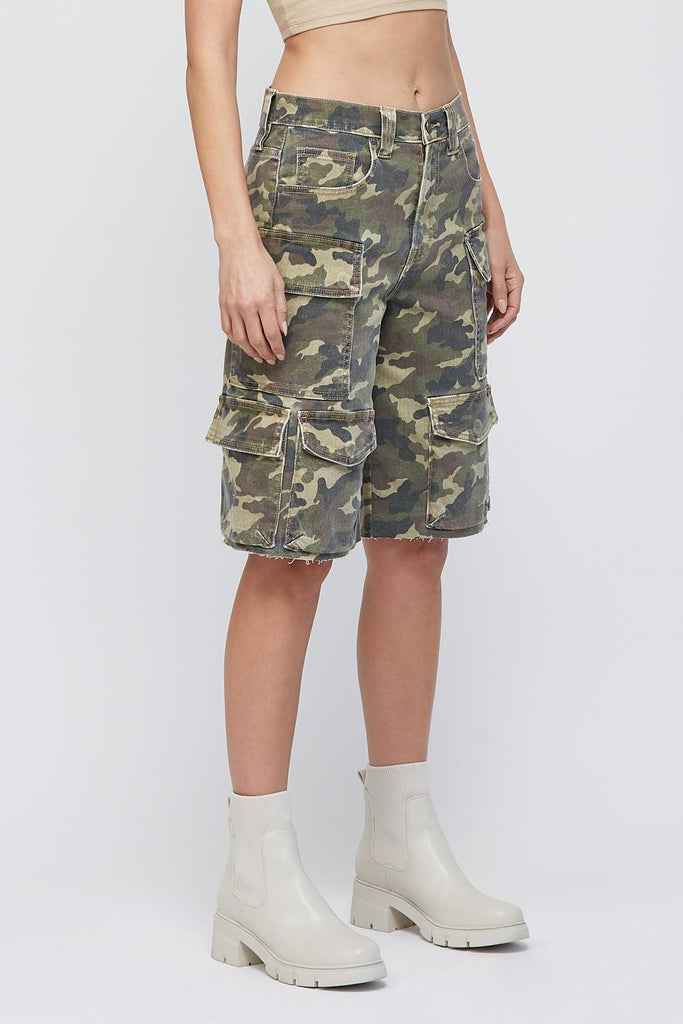 [ALYX] CAMO PRINT CARGO BAGGY SHORTS
