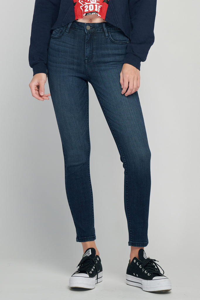 AMELIA <p/> DARK WASH CLEAN STRETCH SKINNY