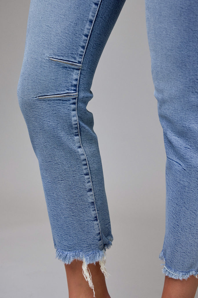 [QUINN] Medium Light Low Rise Frayed Hem Cigarette Skinny