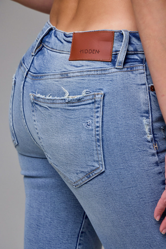 [QUINN] Medium Light Low Rise Frayed Hem Cigarette Skinny