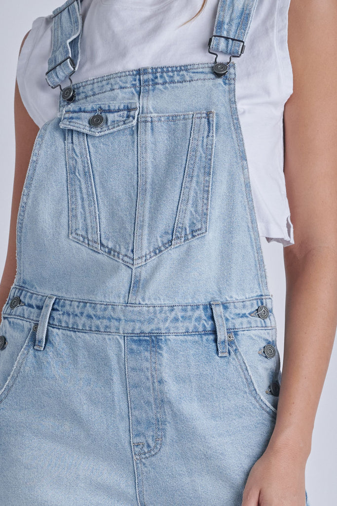 PIXIE <p/> LIGHT WASH CLASSIC CUFFED SHORTALL
