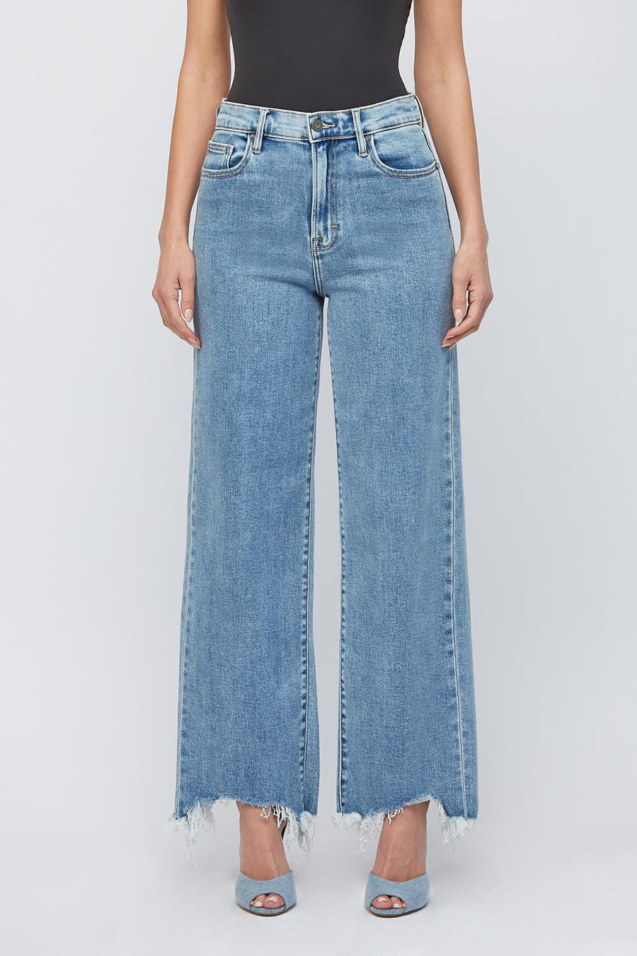 [LOGAN] MEDIUM WASH CLEAN FRAYED HEM STRETCH DAD JEAN
