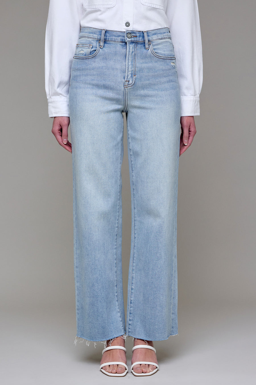 [LOGAN] Light Wash Clean Classic Stretch Dad Jean