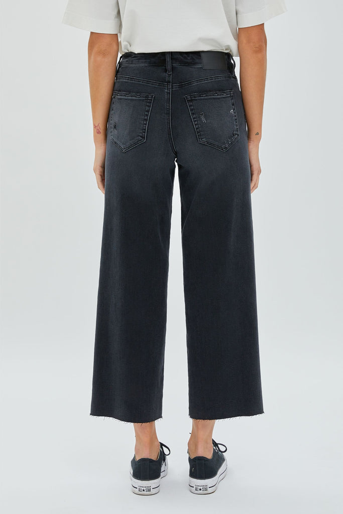 [NORI] Black Clean Cropped Wide leg