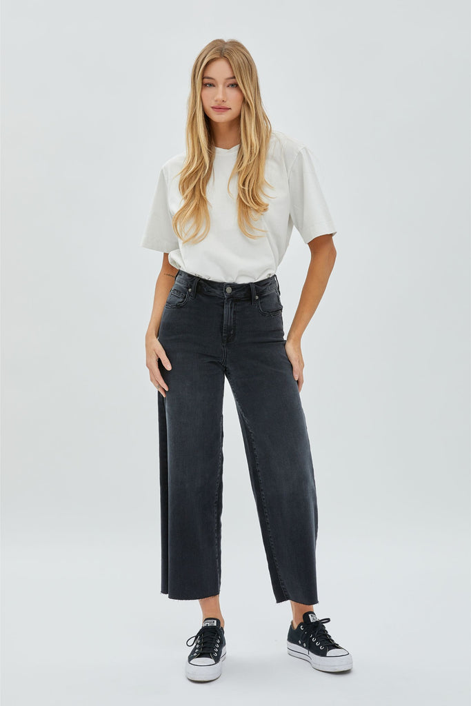 [NORI] Black Clean Cropped Wide leg
