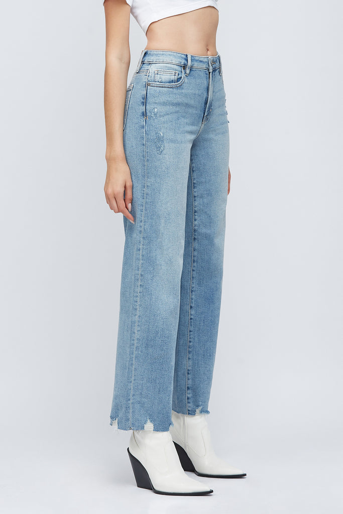 [LOGAN] Light Wash Distressed Hem Stretch Dad Jean