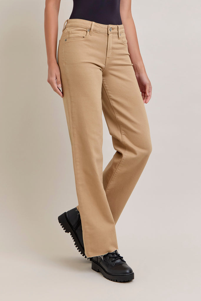 [LOGAN] ALMOND WASH CLEAN STRETCH 32" INSEAM DAD JEAN