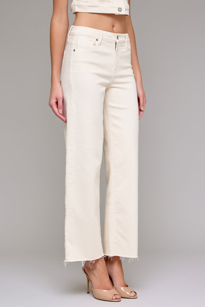 [LOGAN] Ecru Wash Clean Stretch 28" Inseam Dad Jean