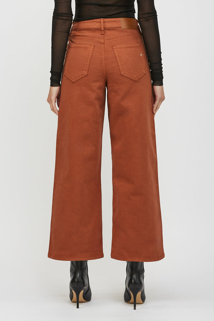 [NORI] RUST COLORED CLEAN STRETCH 28" INSEAM WIDELEG