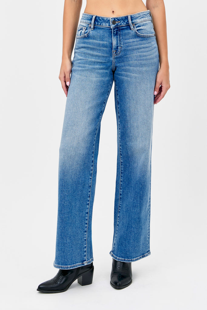 [LOGAN] MEDIUM DARK LOW RISE STRETCH 32" INSEAM DAD JEAN