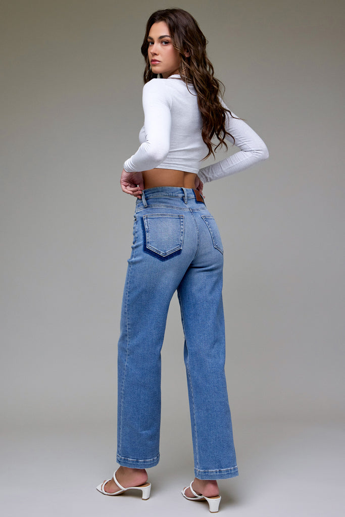 [LOGAN] Medium Wash Stretch High Rise Dad Jean