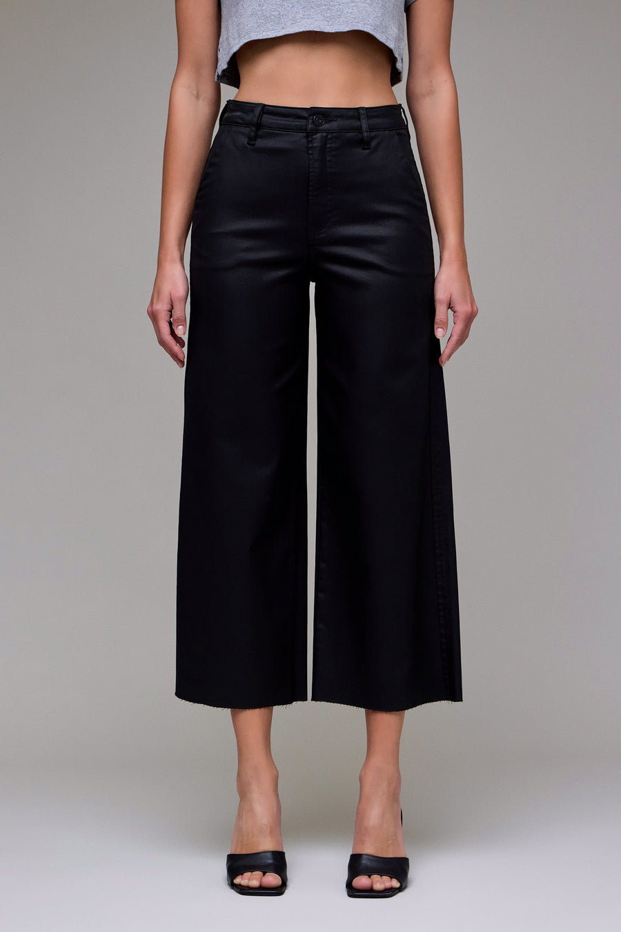 [NORI] Coated Cropped Relaxed Trouser Wide Leg