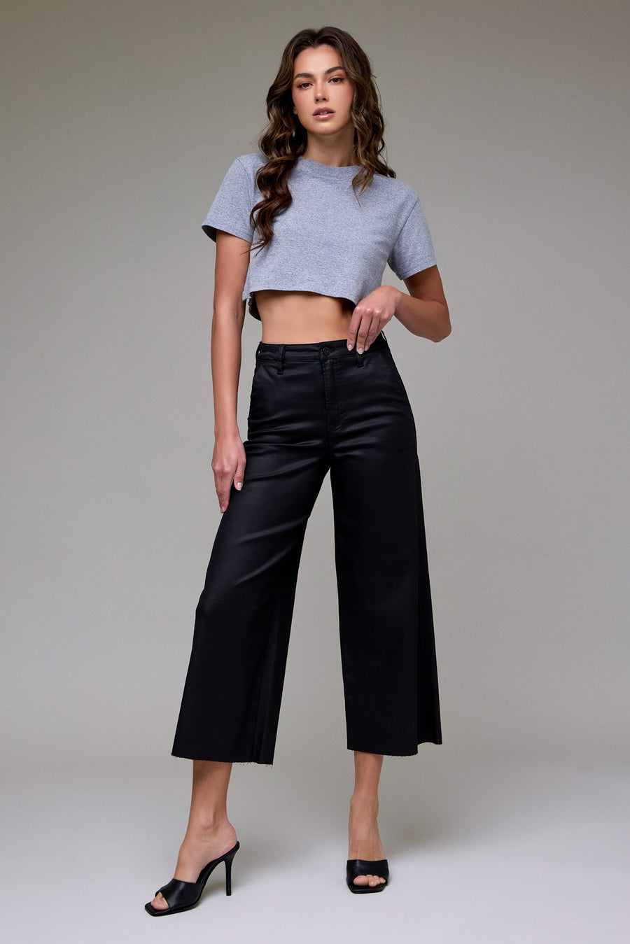 [NORI] Coated Cropped Relaxed Trouser Wide Leg