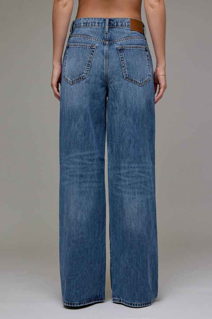 [NORI] Medium Dark Classic Distressed 33" Inseam Wide leg