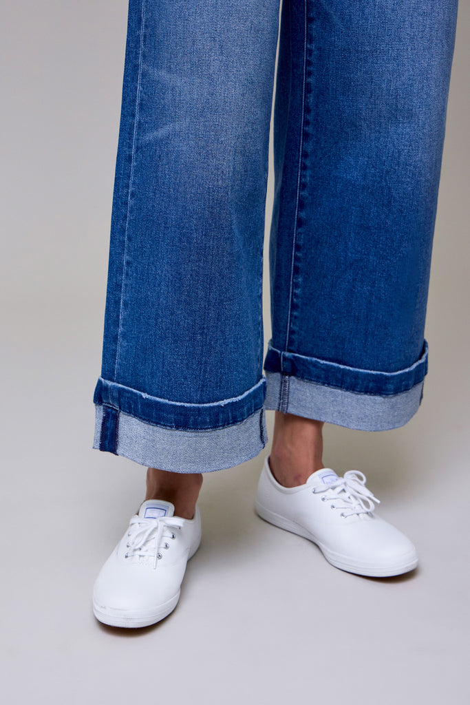 [NORI] Medium Wash 3" Cuffed High Rise Wide leg