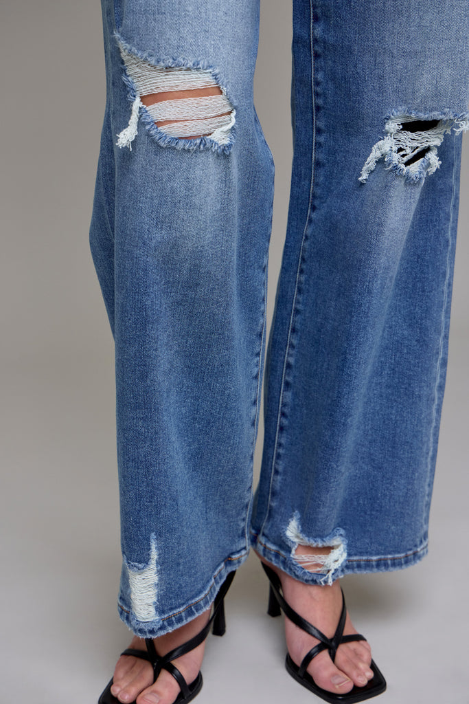 [LOGAN] Medium Vintage Distressed High Rise Dad Jean