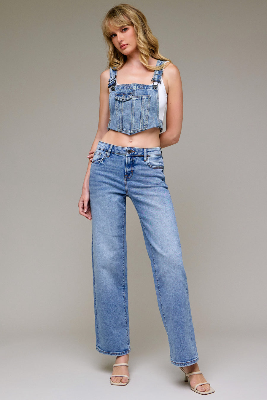 [LOGAN] MEDIUM WASH CLEAN STRETCH 32" INSEAM DAD JEAN