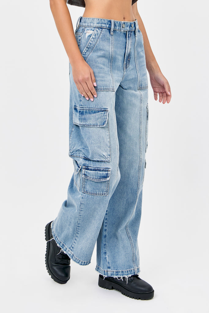 [NORI] Light Wash Cargo Moto 33" Inseam Wideleg