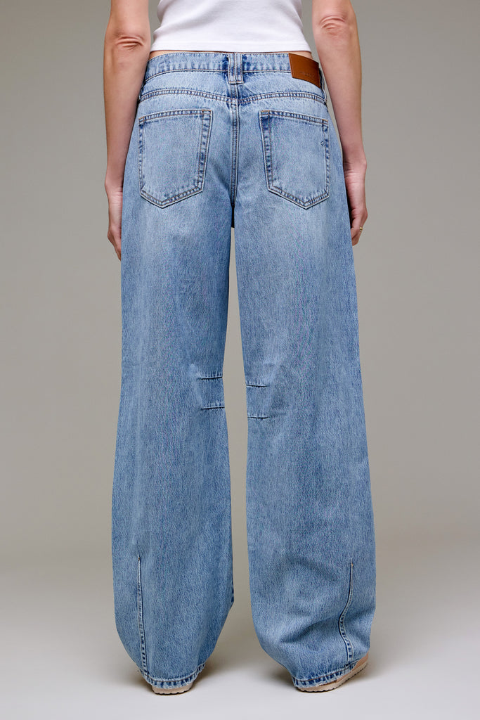 [ALYX] Medium Wash Low Slung Dart Detail Baggy Jean