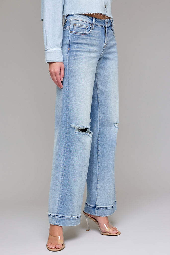 [NORI] Light Wash Distressed Stretch 33" Inseam Wide leg