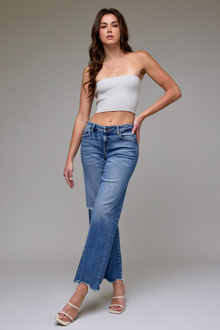 [LOGAN] Medium Wash Chewed Hem Stretch Low Rise Dad Jean