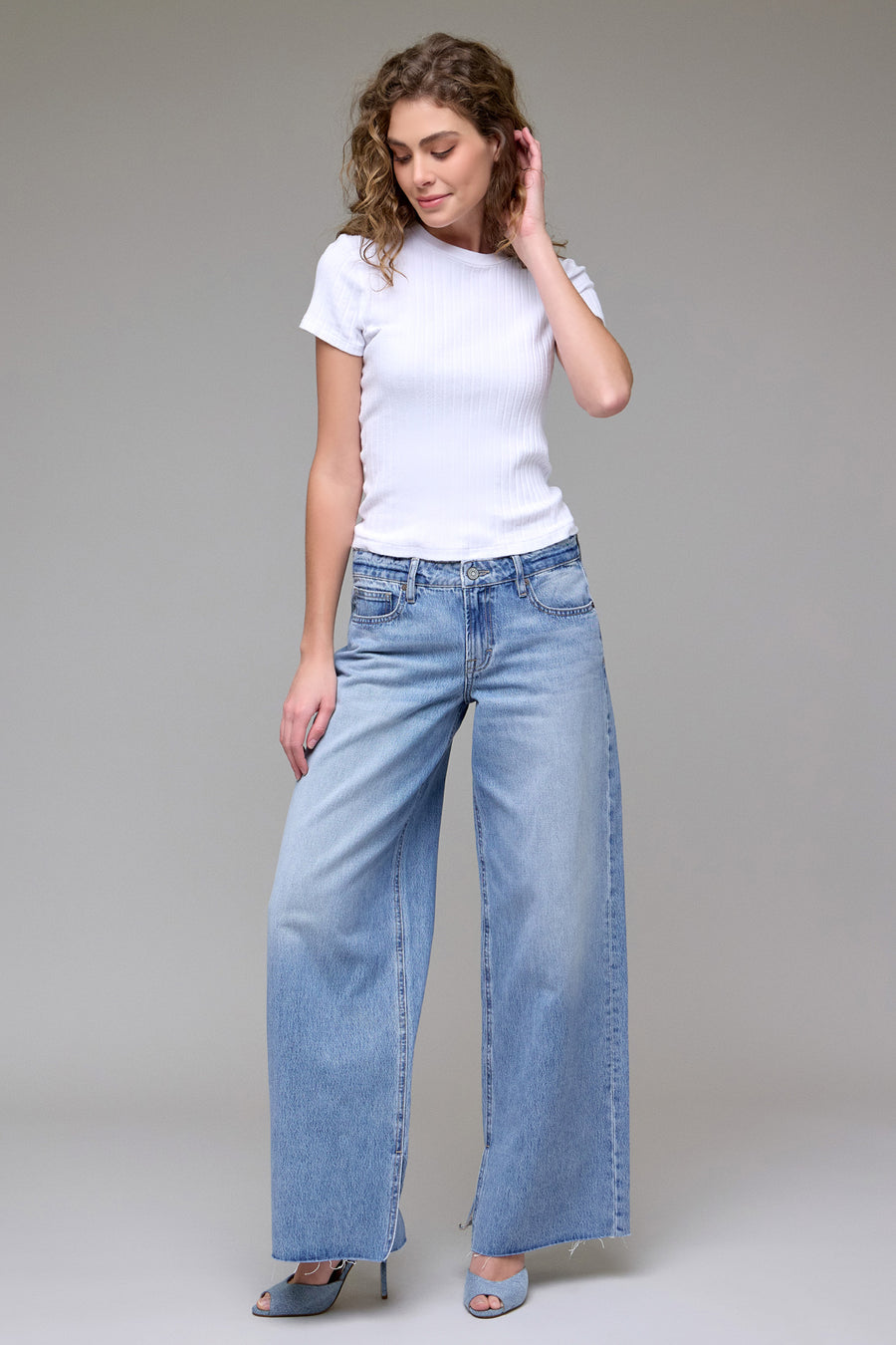 [NORI] Medium Wash Classic Low Rise Extra Wide leg