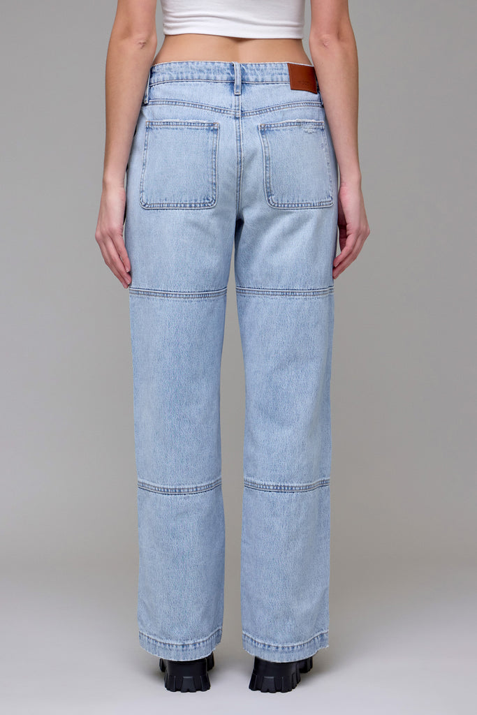 [LOGAN] Light Wash 33" Inseam High Rise Fashion Dad Jean