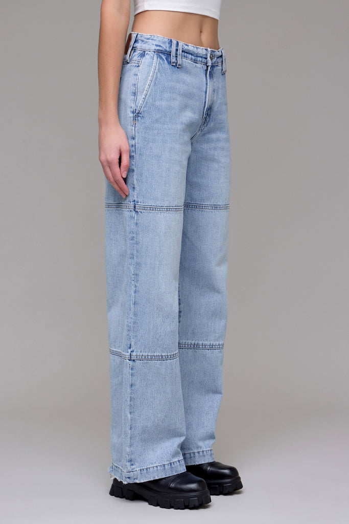 [LOGAN] Light Wash 33" Inseam High Rise Fashion Dad Jean
