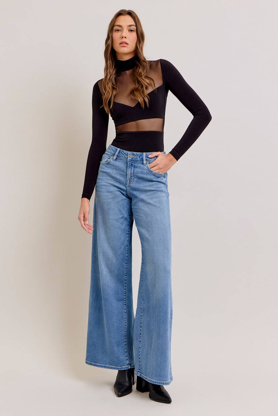 [NORI] Medium Light Mid Rise 33" Inseam Super Wide Leg