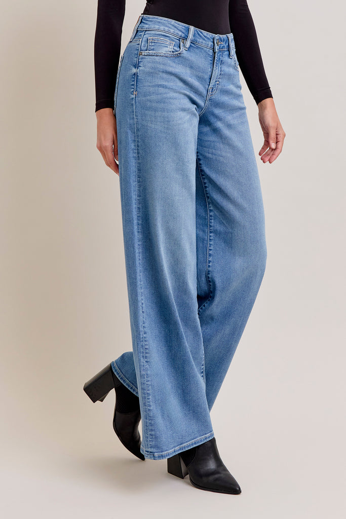 [NORI] Medium Light Mid Rise 33" Inseam Super Wide Leg