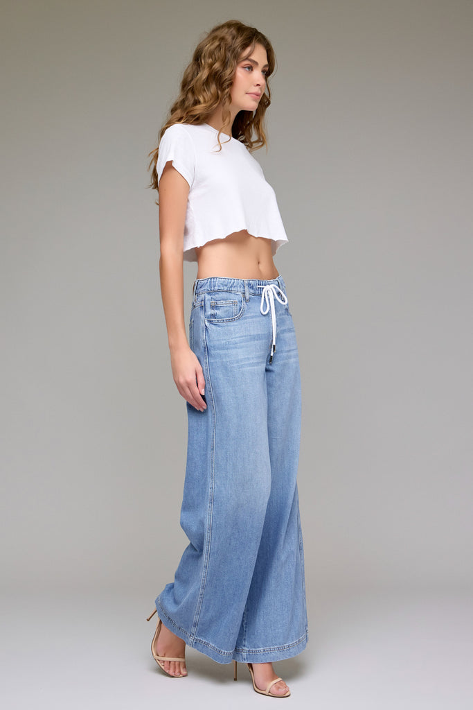 [NORI] Light Wash Super Soft Elastic Waistband 32" Inseam Wide leg