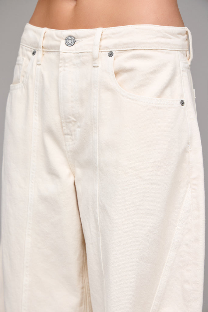 [SAMMIE] Ecru Wash Seamed Barrel Jean