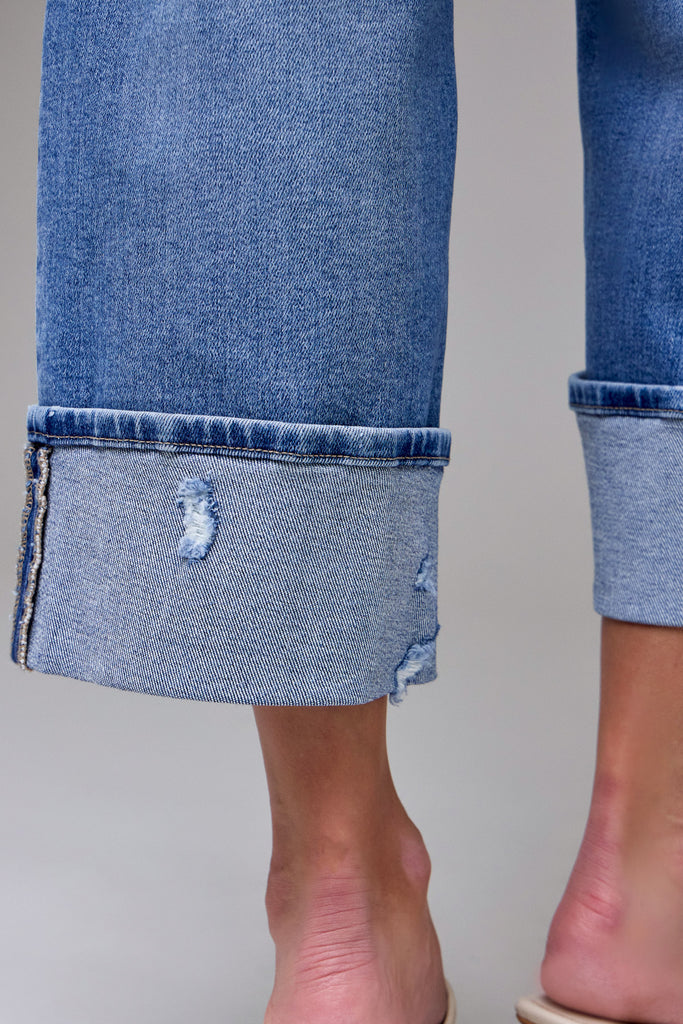 [LOGAN] Medium Dark Cuffed Mid Rise Dad Jean