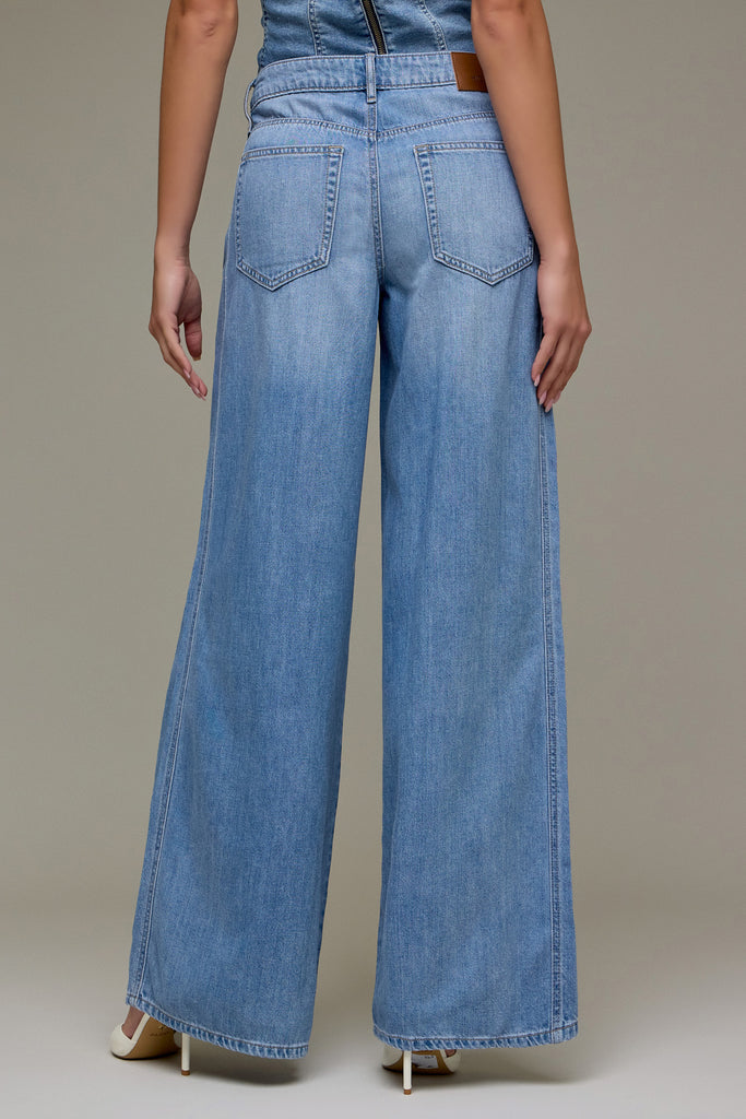 [NORI] Medium Light 33" Inseam Super Wide leg