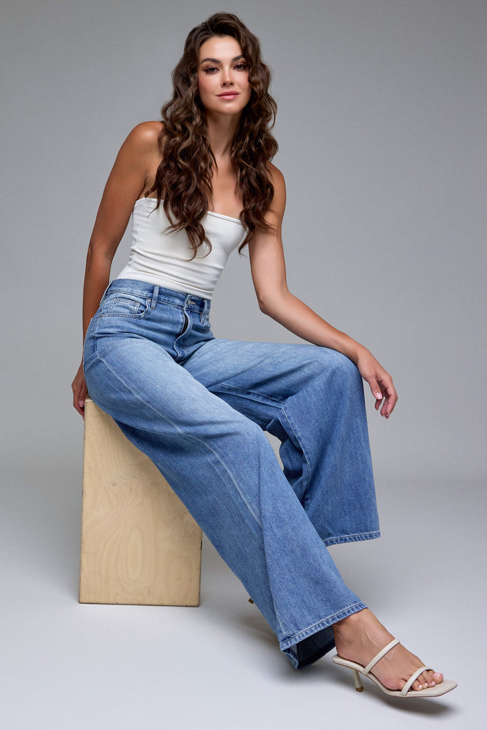 [NORI] Medium Wash Clean Super Soft 33" Inseam Wide leg