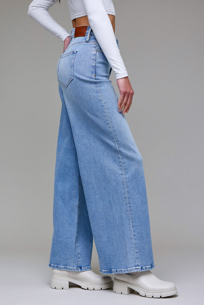 [NORI] Medium Light Clean Stretch High Rise Wide Leg