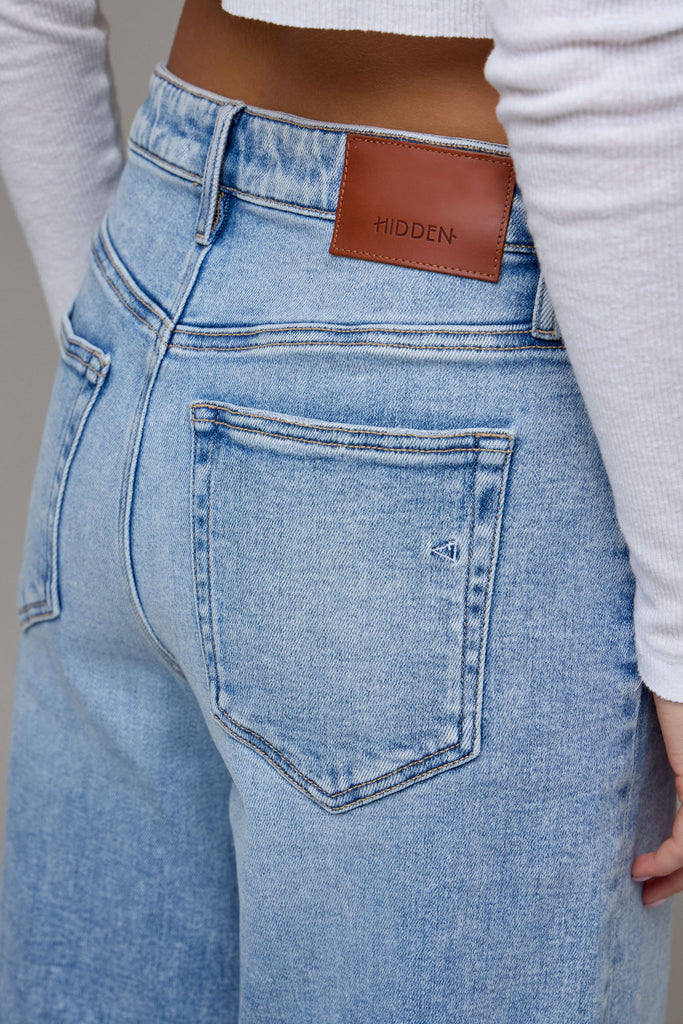 [NORI] Medium Light High Rise Cuffed Super Wide Leg