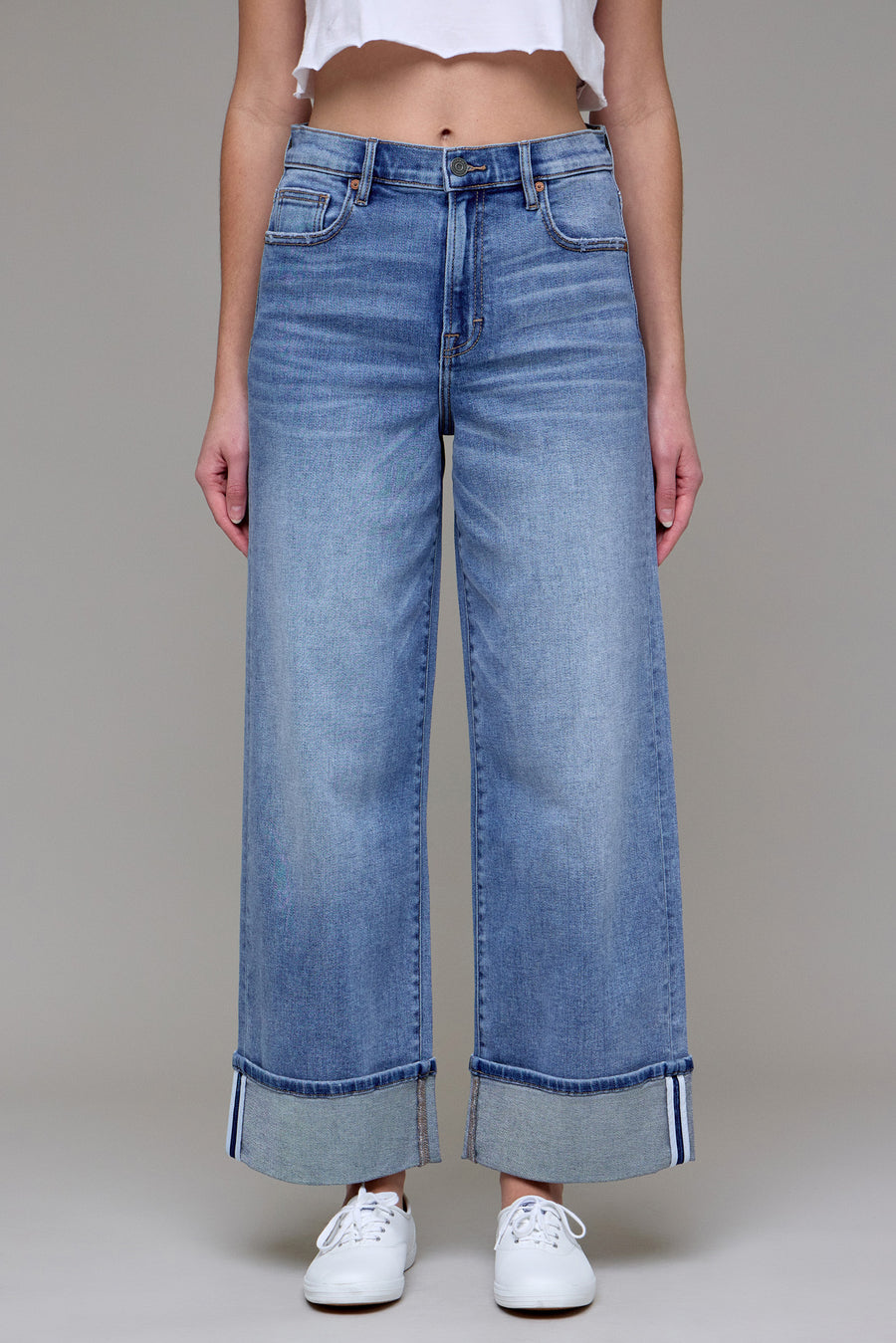 [LOGAN] Medium Wash Clean Cuffed Stretch Relaxed Dad Jean