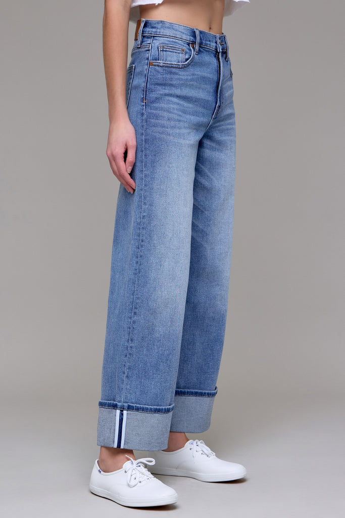 [LOGAN] Medium Wash Clean Cuffed Stretch Relaxed Dad Jean