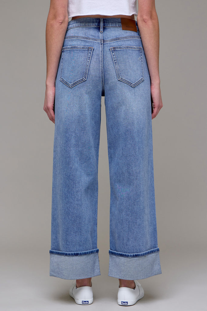 [LOGAN] Medium Wash Clean Cuffed Stretch Relaxed Dad Jean
