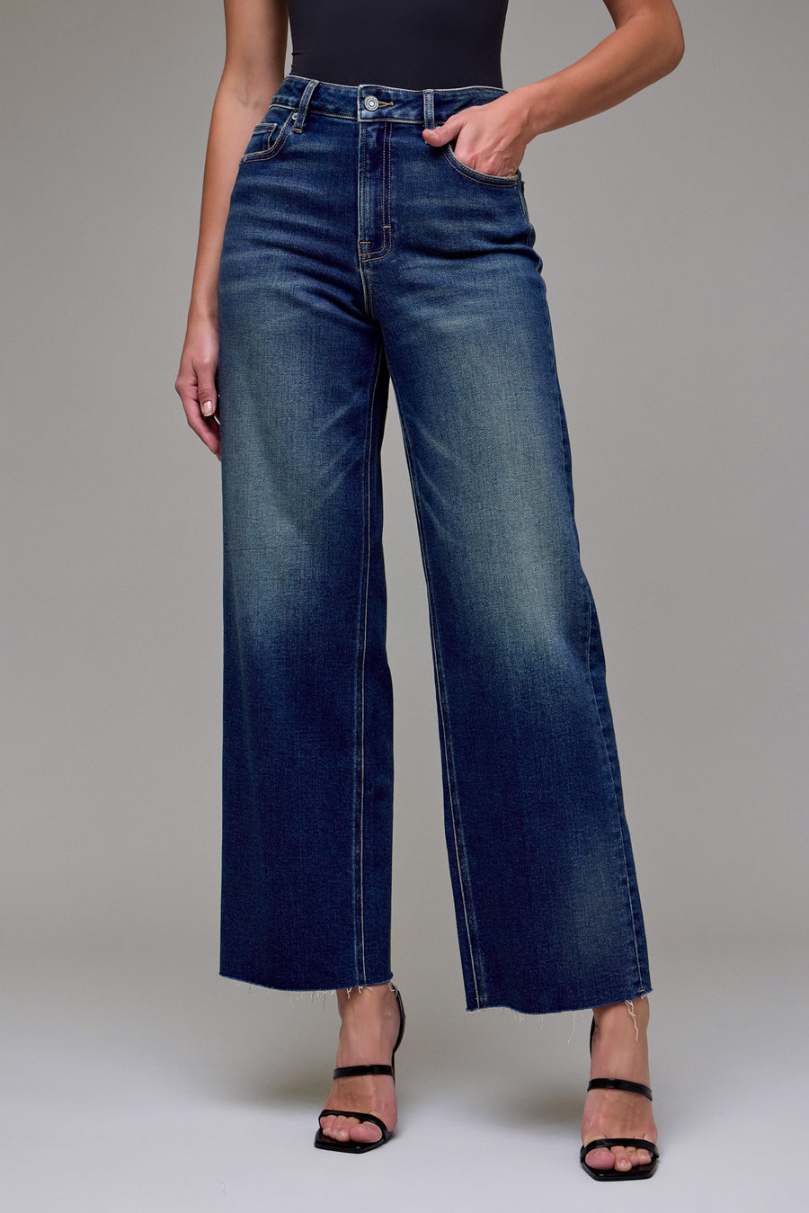 [LOGAN] Dark Vintage Clean Stretch Dad Jean