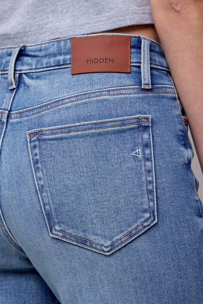 [LOGAN] Medium Vintage Stretch Clean Dad Jean