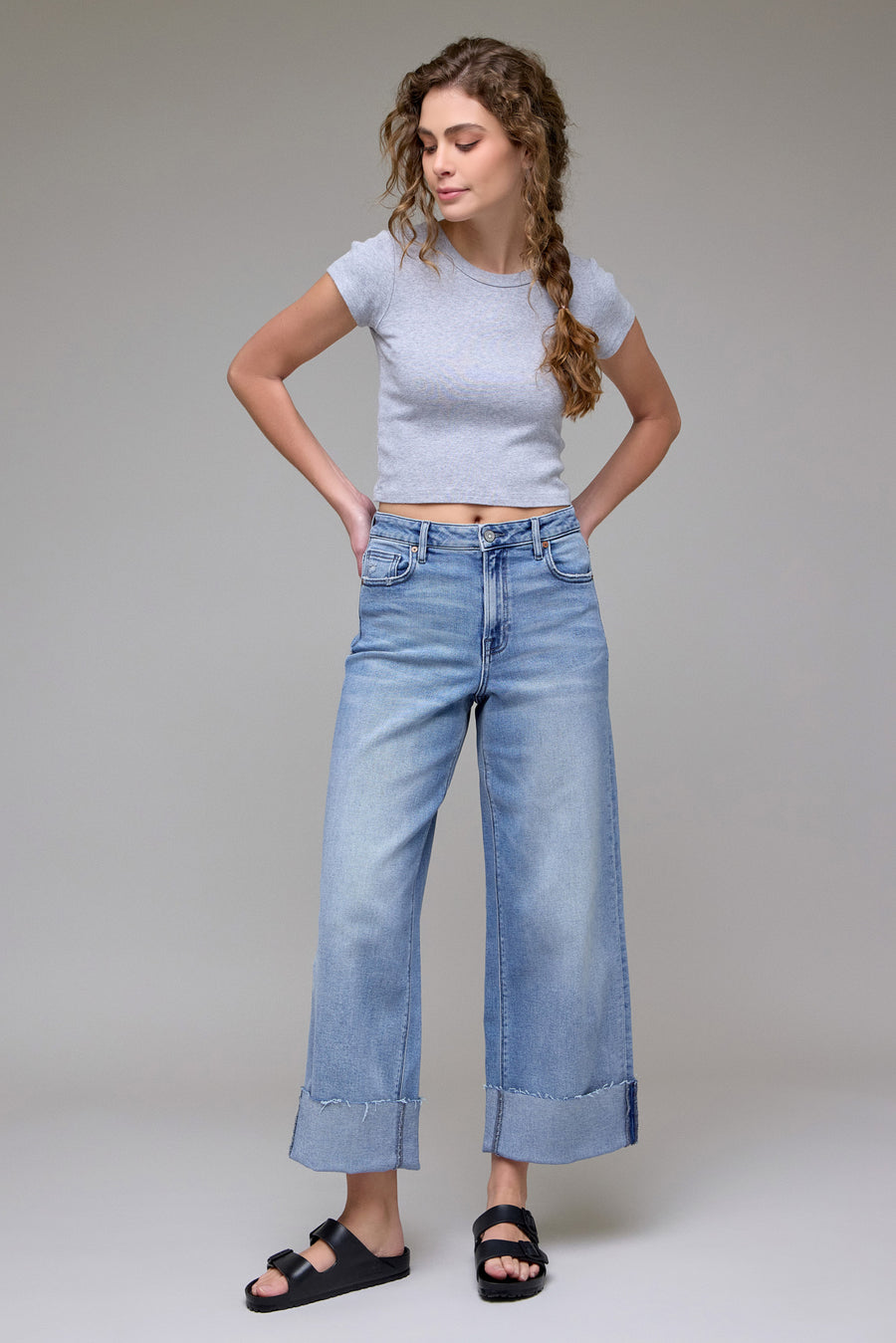 [NORI] Medium Light Cuffed Crop Wide leg