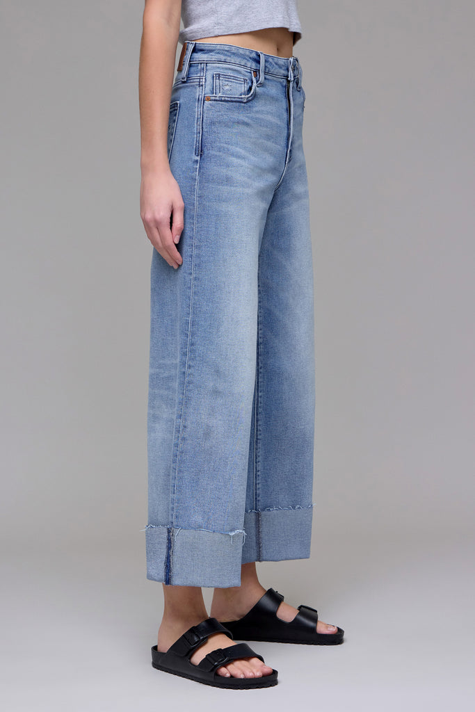 [NORI] Medium Light Cuffed Crop Wide leg