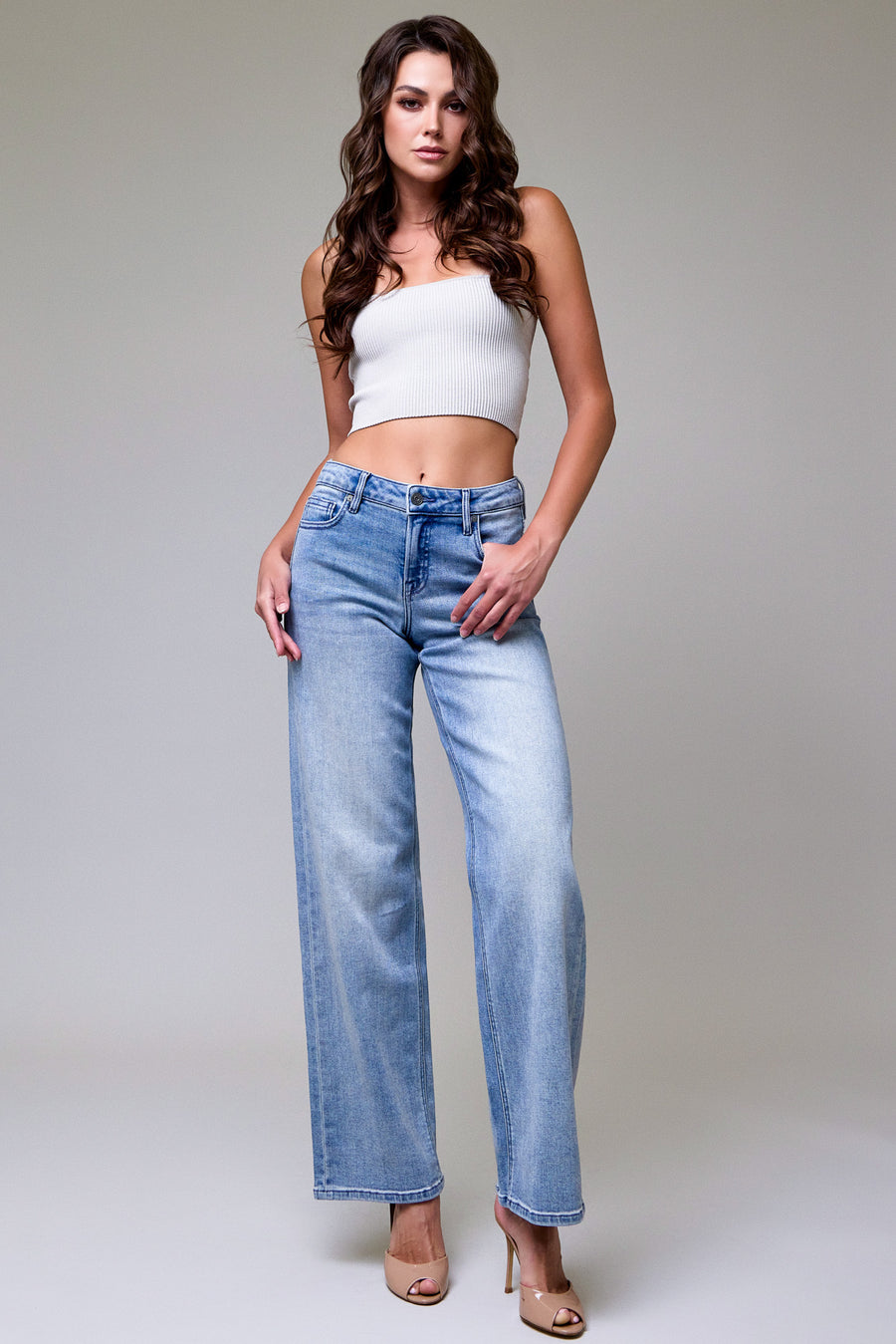 [LOGAN] Light Wash Clean Stretch Mid Rise Dad Jean